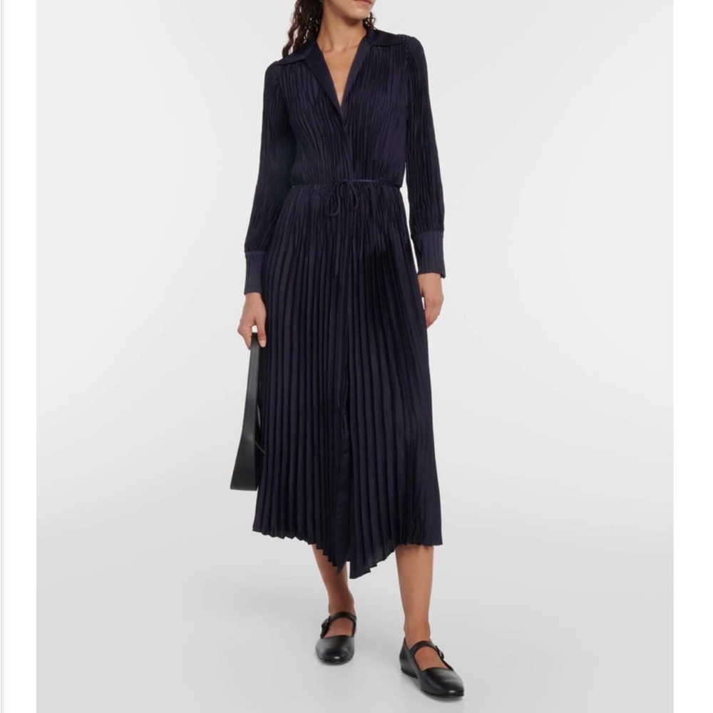 Vince Pleated midi dress, Navy, size Small